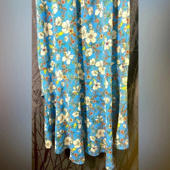 Monteau Los Angeles - Beautifully Vibrant Blue Floral  Medium Dress 🦋🌼 - Picture 7 of 15